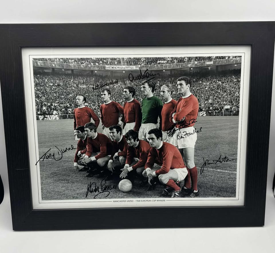 Manchester United FC 'The Busby Babes' Signed 1968 European Cup Winners Memorabilia *COLLECTION ONLY*