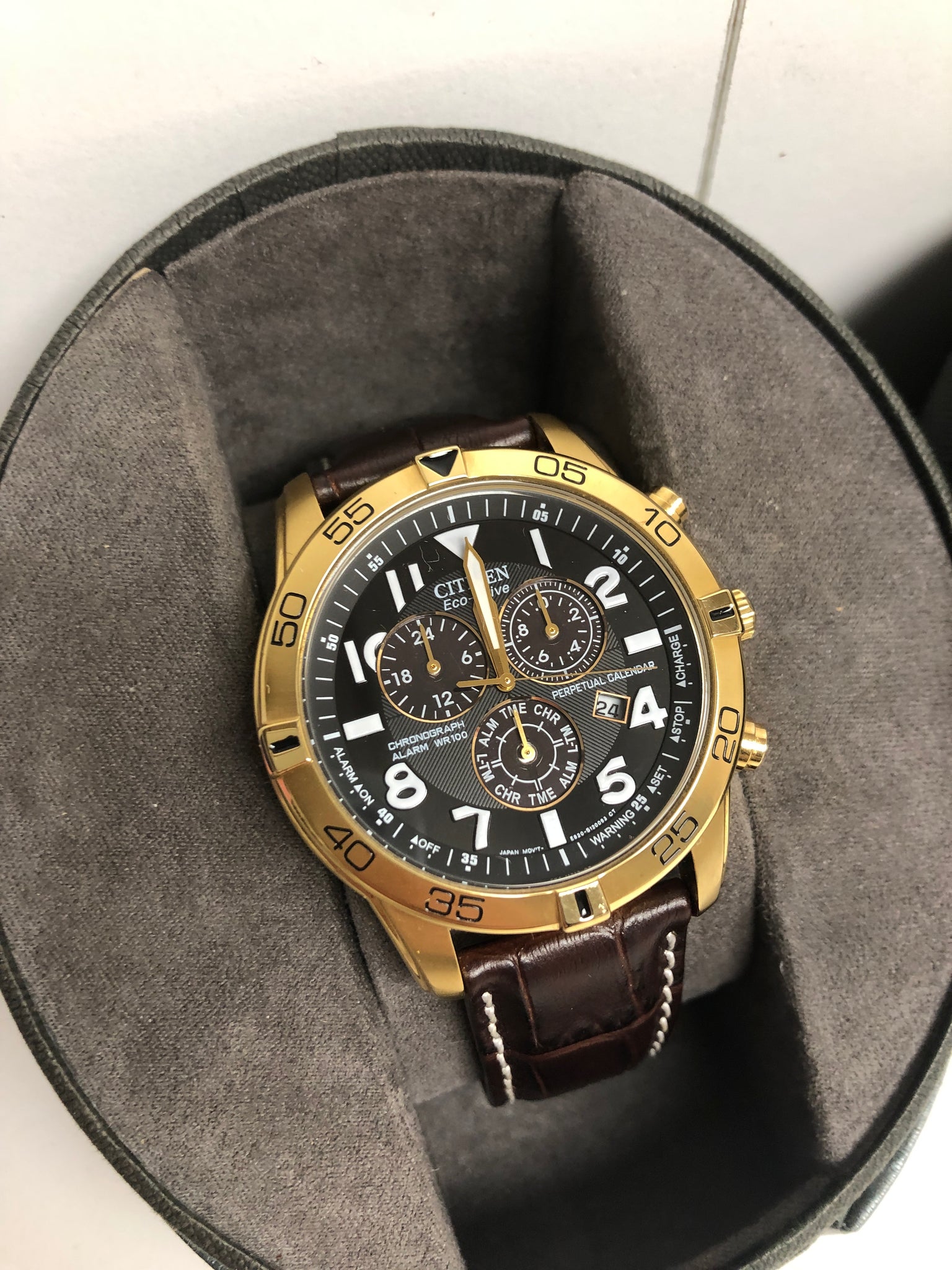 Citizen Chronograph Leather Strap Watch BL5472-01E