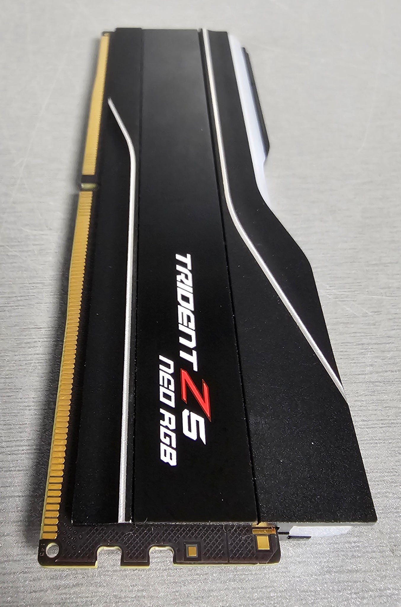 2X Trident Z5 Neo RGB F5-6000J3636F16GX2-TZ5NR