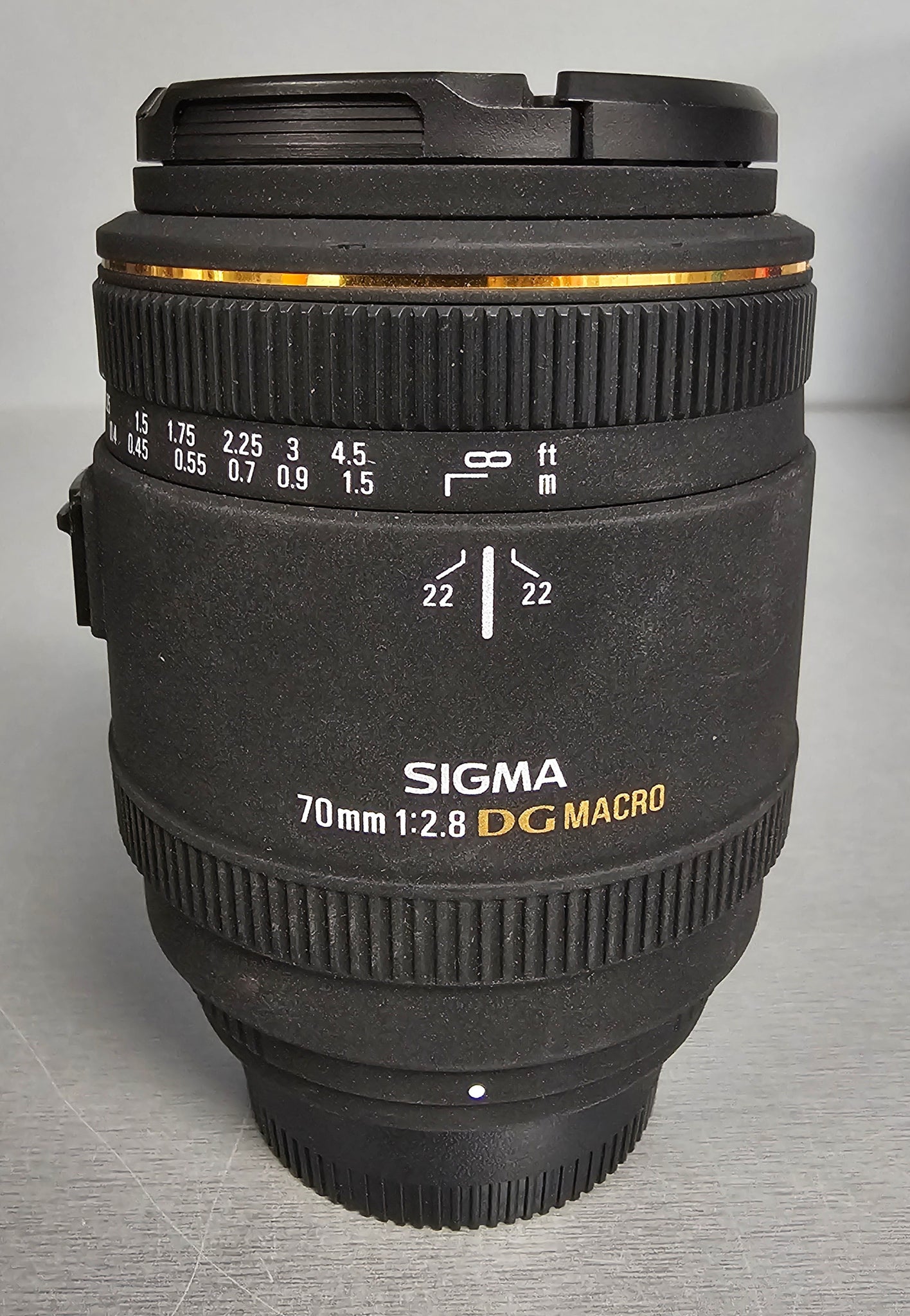 Sigma 70mm f2.8 EX DG Macro Lens For Nikon Digital & Film Cameras