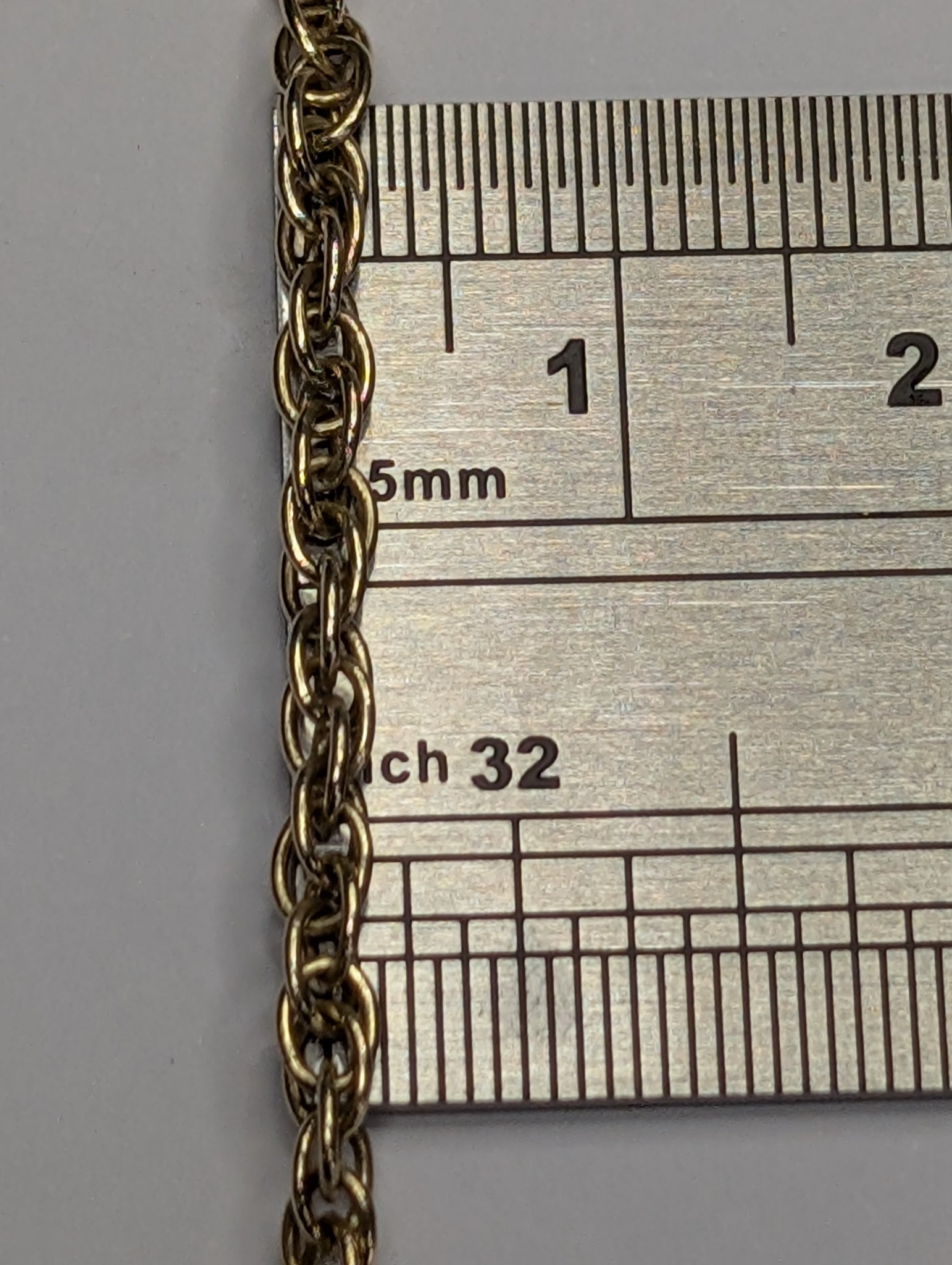 9ct gold  linked chain 20"