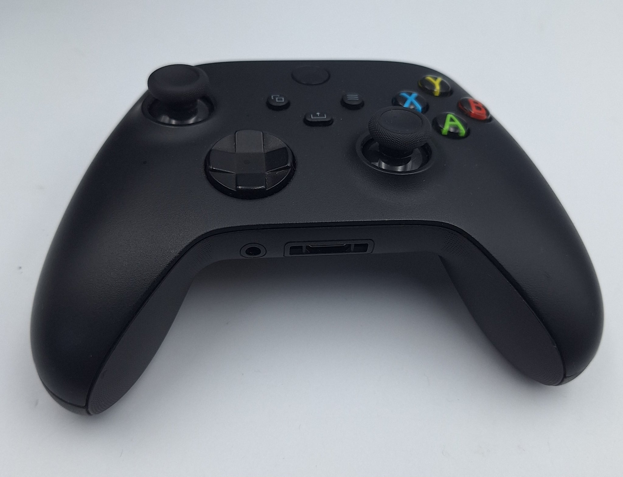 Microsoft Xbox Series X 1TB black game console with 1 x controller and all leads BOXED