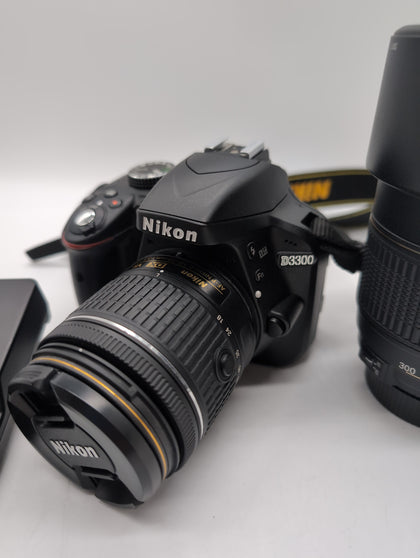 Nikon d3300 Bundle.