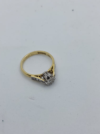18ct Yellow Gold Ring - 1.5 Diamond -  2.95 Grams - Size L - Fully Hallmarked.