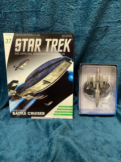 Star Trek - The Official Starships Collection - BATTLE CRUISER model & magazine.