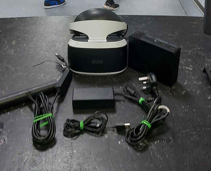 Sony ps4 vr2 with camera no stand ..