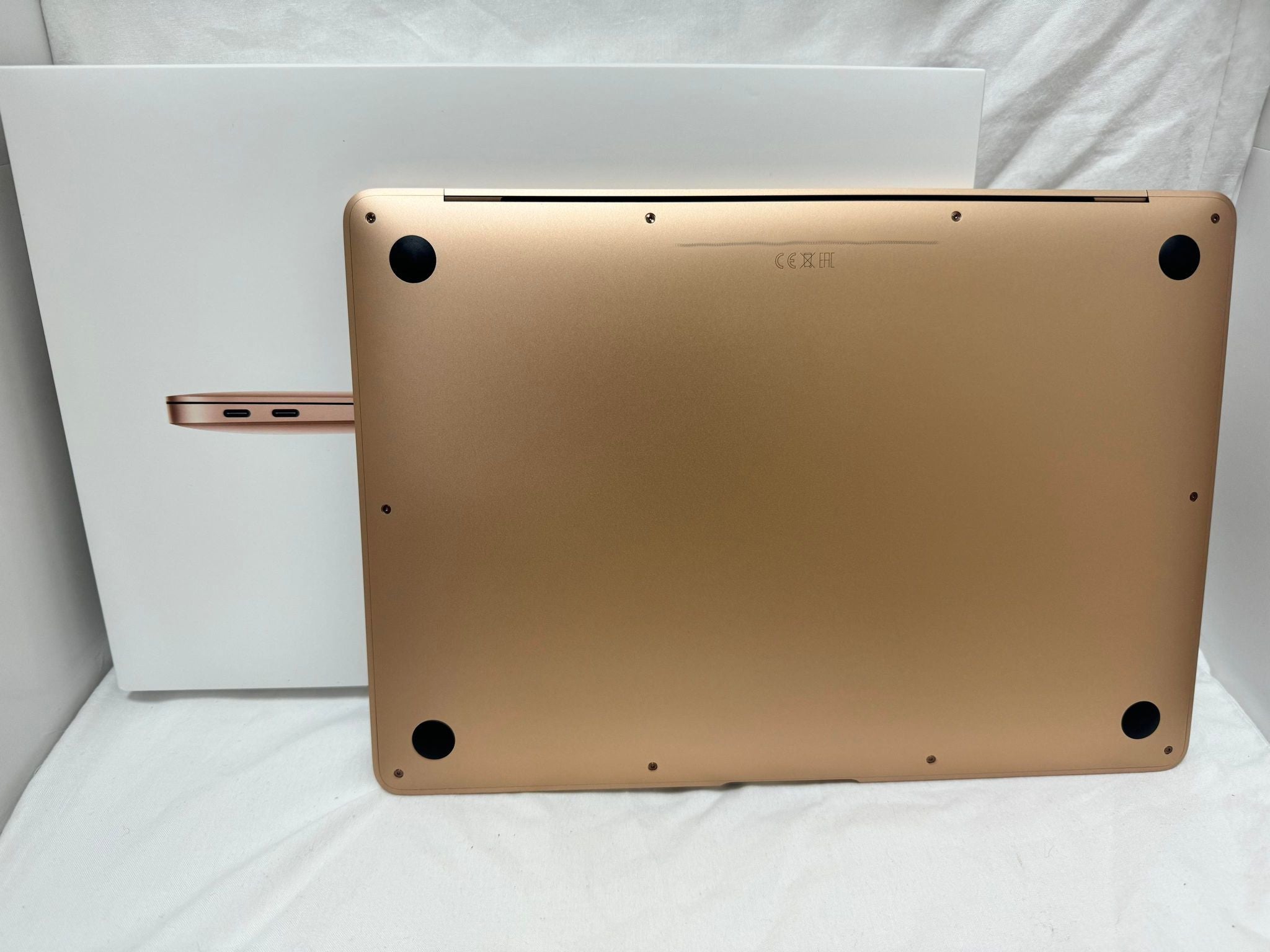 MacBook Air 10 (M1, 2020)