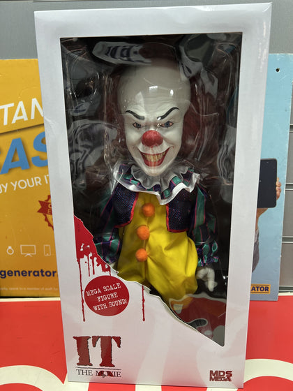 NECA IT Pennywise Action Figure Horror Model Toy 18cm.
