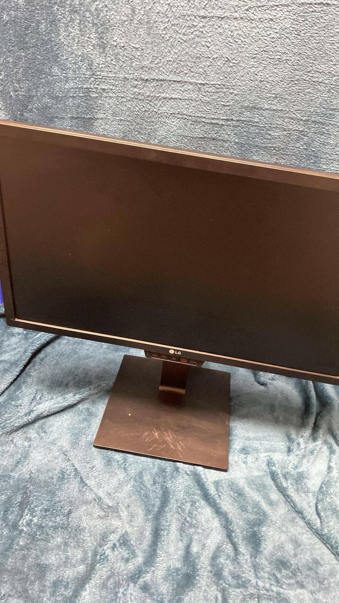 LG 24" MONITOR