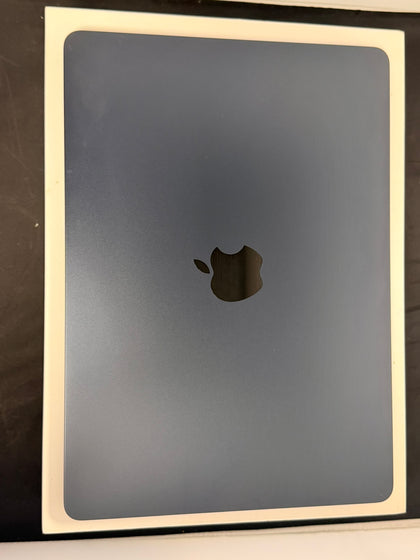 Macbook Air 94% battery with m2 chip 512gb ssd a2681  13.6
