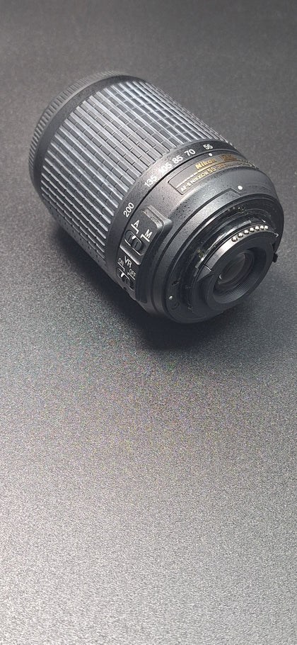 DX Nikon AF-S Nikkor 55-200mm f/4.5-5.6 G Ed DX VR