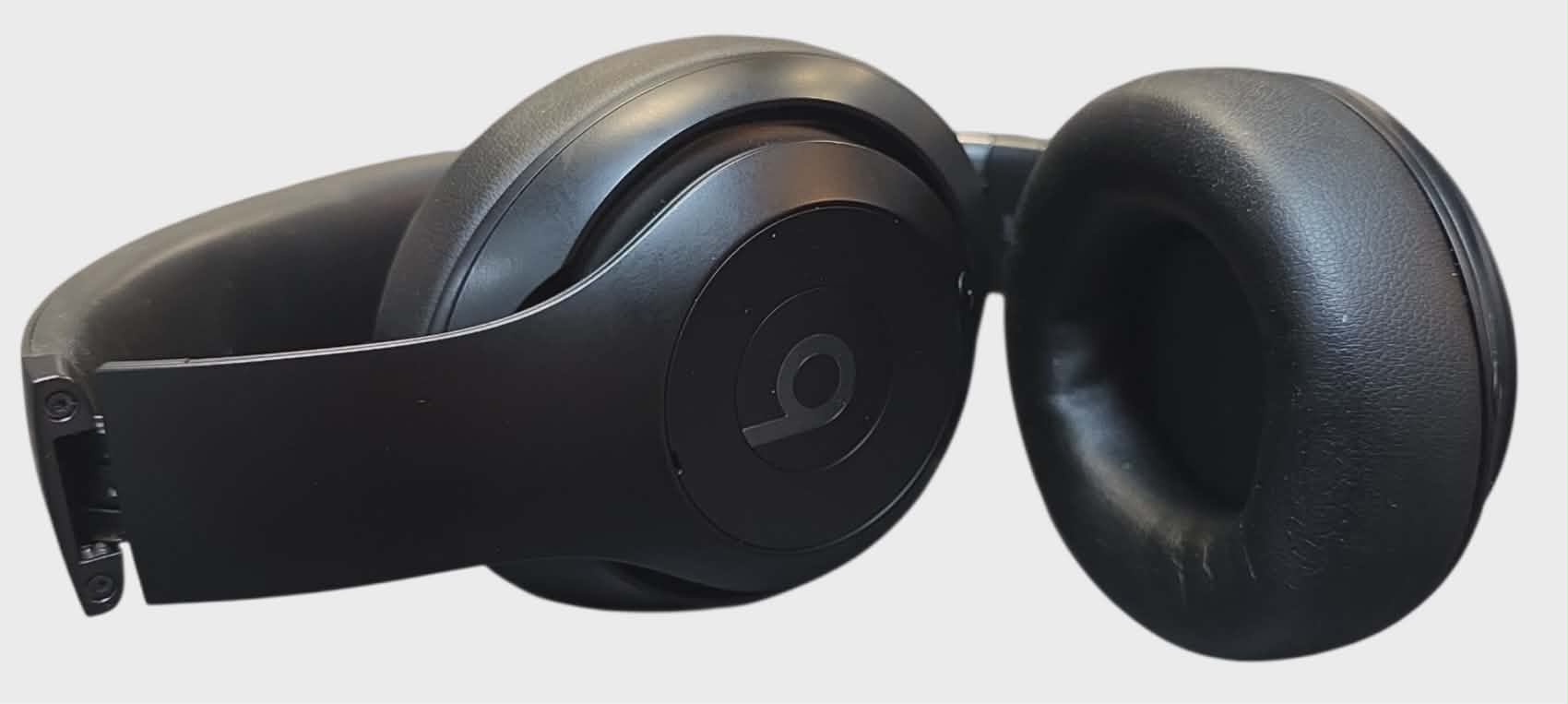 Beats Studio Pro Wireless Headphones | Cash Generator