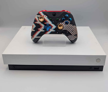 Xbox One X 500GB Console, White - Includes 1x Abstract Glitch Print Controller - Unboxed