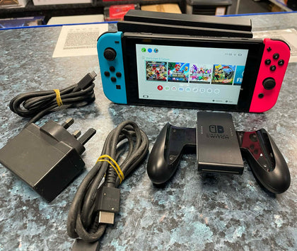 SWITCH WITH DOCK