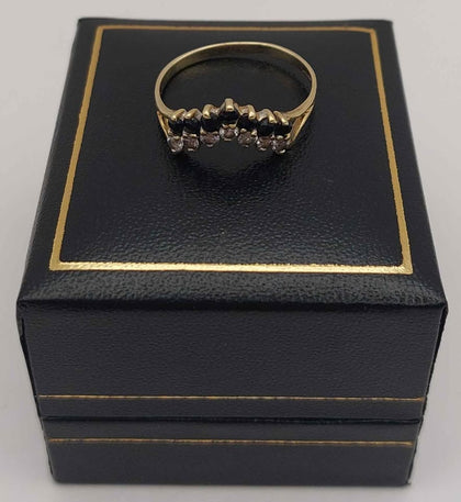 9ct Yellow gold ring with black and white stones in a crown shape 1.7g size S Boxed & hallmarked