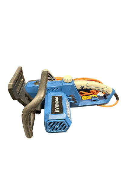 Hyundai HYC2400E 40cm 2400W Electric Chainsaw