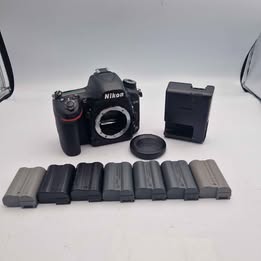 Nikon D750 24.3MP Full-Frame DSLR Camera Body Only – 6x Batteries & Charger