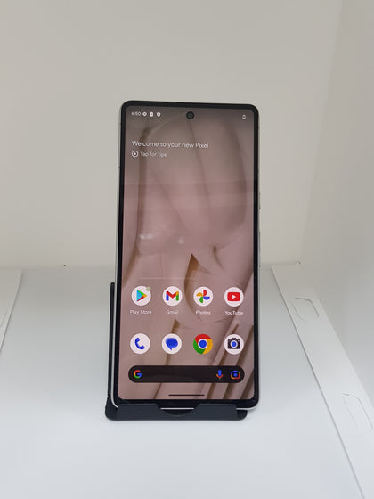 Google Pixel 7 256 GB , white  Unlocked, Unboxed- small crack to the back of the phone