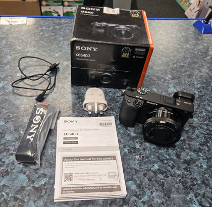 Alpha a6400 Mirrorless Digital SONY Camera with E PZ16-50mm F3.5-5.6 OSS