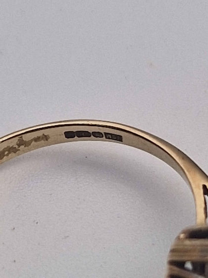 9ct Yellow Gold Vintage Style Ring With A Marquise-Cut Dark Sapphire Stone - Size Q - 2.07 Grams