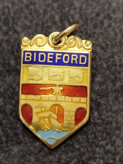 9ct Yellow Gold & Enamel Vintage 1959 Deakin & Francis 'BIDEFORD' Crest Travel Charm