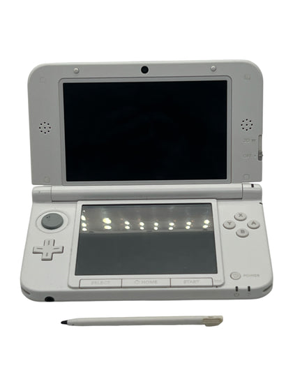 Nintendo 3DS XL Console, white