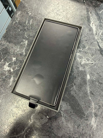 Samsung Galaxy S25 Ultra - 256GB - Titanium Gray - Immaculate Condition