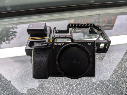 Sony a6300 4k Camera Smallrig case 2 Batteries + Charger