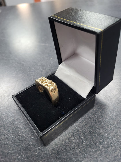 9ct Yellow Gold Buckle Ring - 7.60G - Size S