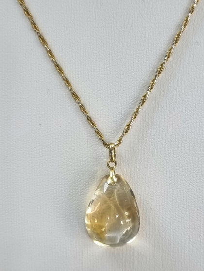 18ct Gold Necklace with Citrine Pendant