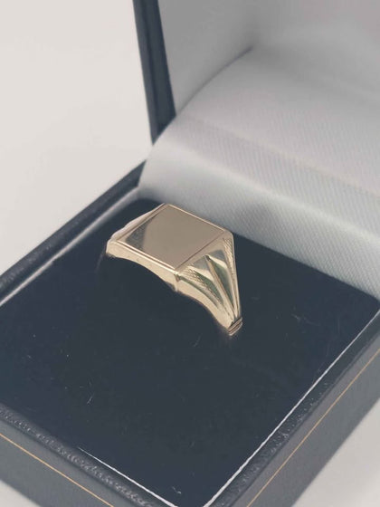 (9ct Hallmarked&Tested), Gold Ring, Weight: 7.27G, Size: S