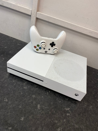 XBOX ONE S 1TB LEIGH STORE