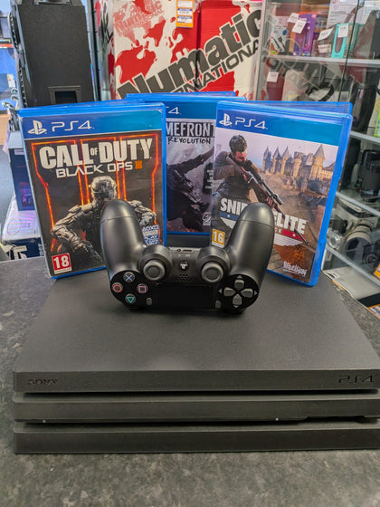 Sony Playstation 4 Pro - 1TB - 3 Games