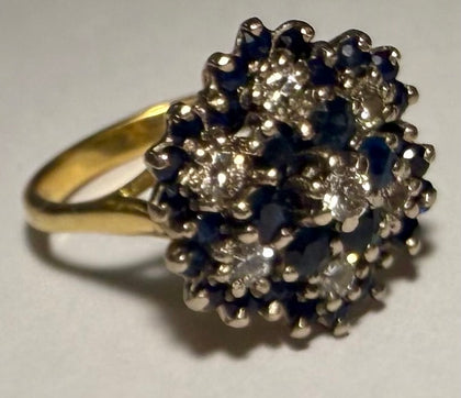 18CT Gold Diamond Cluster Ring Size M 1/2