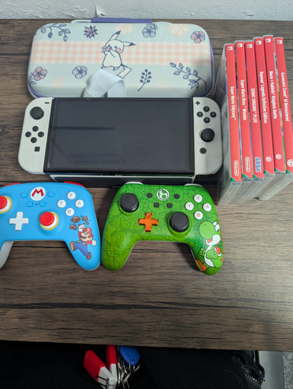 Nintendo Switch OLED, Massive bundle