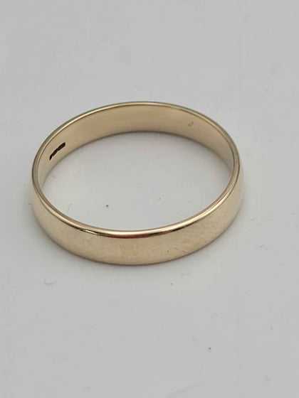 Classic 9ct Yellow Gold Polished Wedding Band Ring - 2.70 Grams - Size R