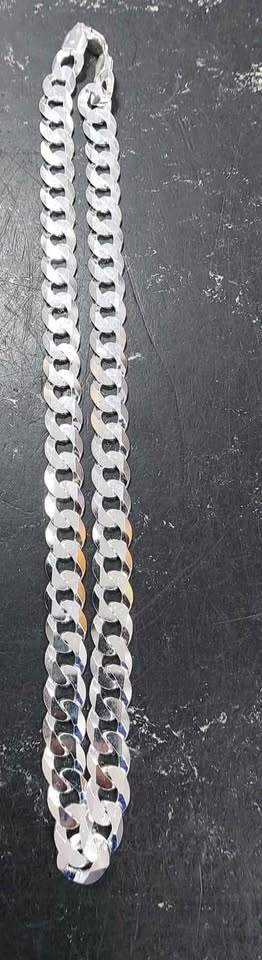 925 silver chain 26inch length, weight 151.57. New