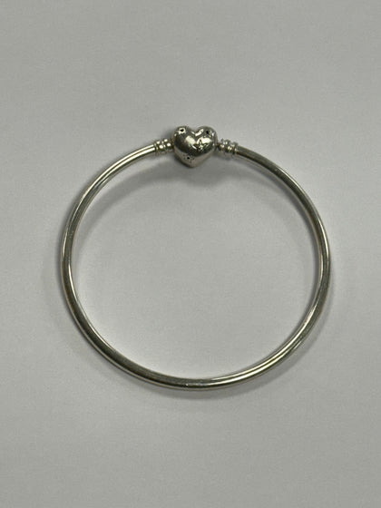 pandora bangle heart and star clasp 21cm