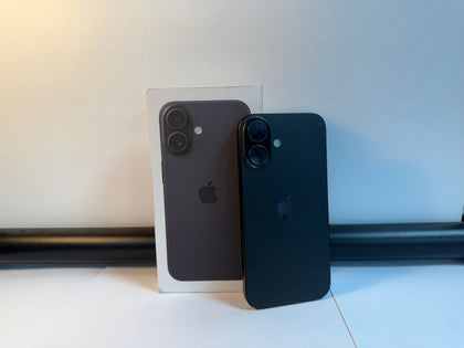 Apple iPhone 16 256GB Black, Unlocked B (boxed) **WYTHENSHAWE**
