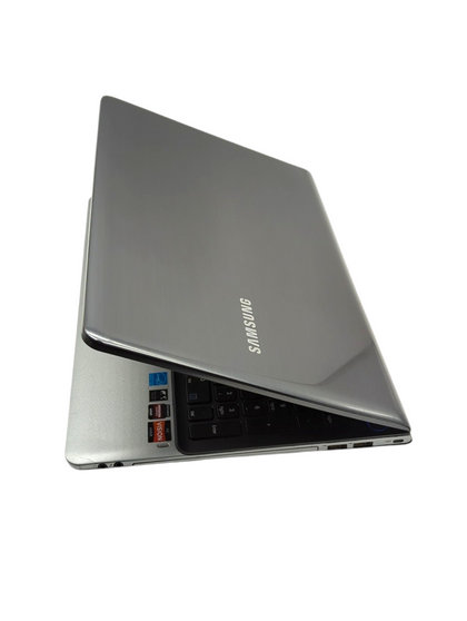 Samsung NP355V5C Windows 10 Laptop