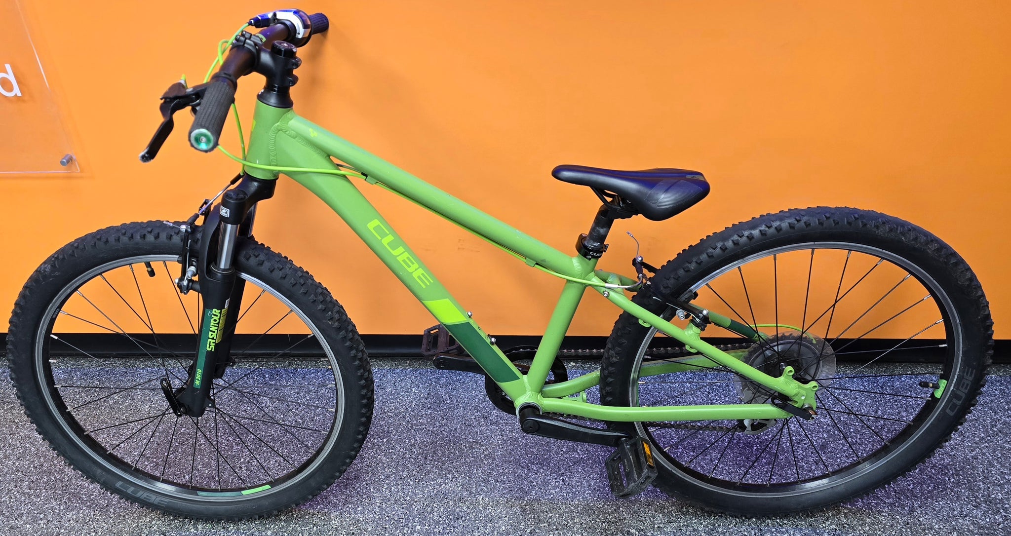 Collection Only*** Cube Acid 240 24 Inch Junior Mountain Bike. Front Suspension. Green