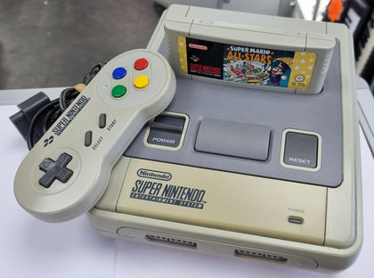 Super Nintendo Entertainment System (SNES)