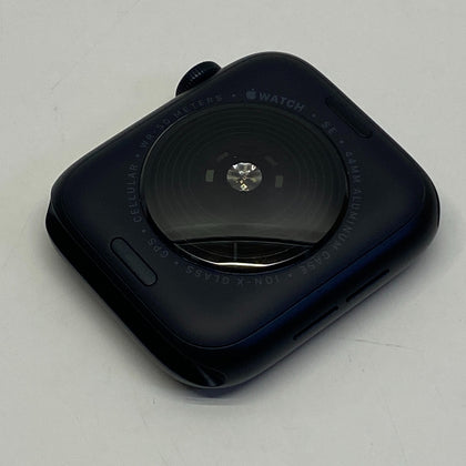 Apple Watch SE 3 44mm Midnight Aluminum Case Midnight Sports Band Boxed