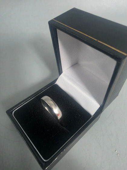 6G Platinum Ring 950 Size R