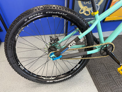 SARACEN CUSTOM BIKE **COLLECTION ONLY**