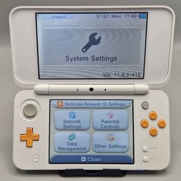 NINTENDO 2DS XL Console in White with Charger