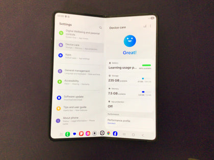 Samsung Galaxy Z Fold 4