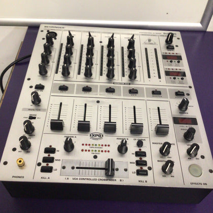 Behringer Pro Mixer DJX700