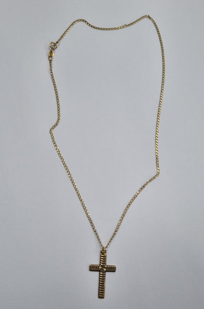 9ct Gold Necklace & Cross 16