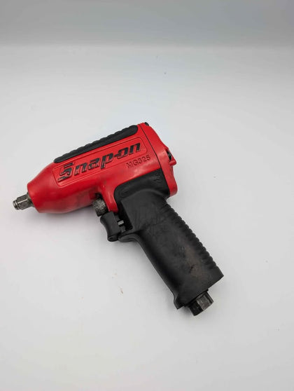 Snap On MG325 3/8” Air Impact Gun - Red
